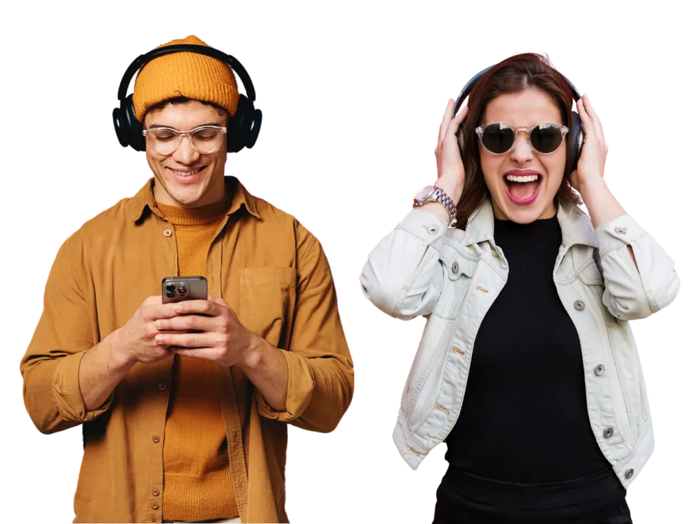Zwei Hörer:innen mit Kopfhörern – Radio Mühlviertel